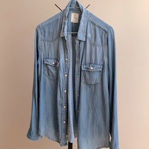 Vintage style boyfriend jean shirt